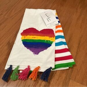 RAIBOW JUNE PRIDE MONTH HEART  LOVE IS LOVE 2 KITCHEN DISH TOWELS 28"×20"  NWT